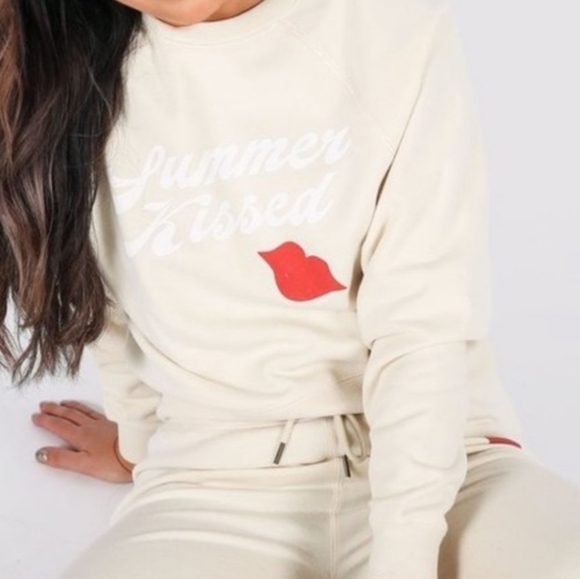 New Amuse Society Summer Kissed Pullover Cream Sweatshirt NWT Size Medium - Picture 2 of 11